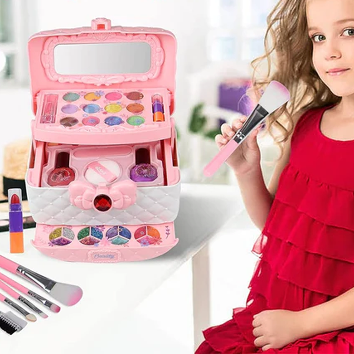 Sicheres Kinder Make-up: ungiftiges, abwaschbares Schminkset für fantasievolle Mädchen.
