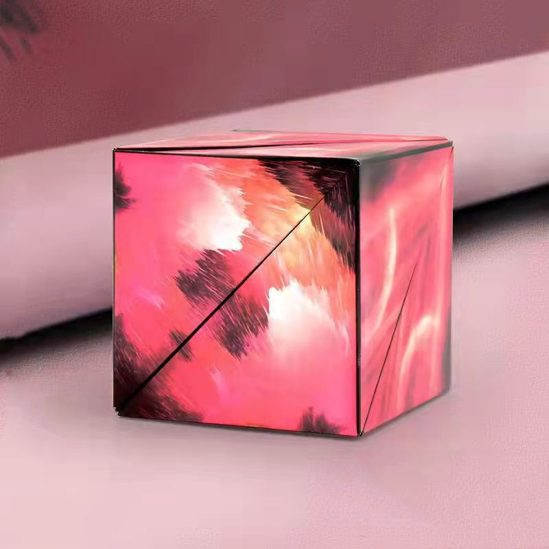 Lernspielzeug Faltwürfel: Entdecke Geometrie & Formen durch spielerisches Puzzeln.