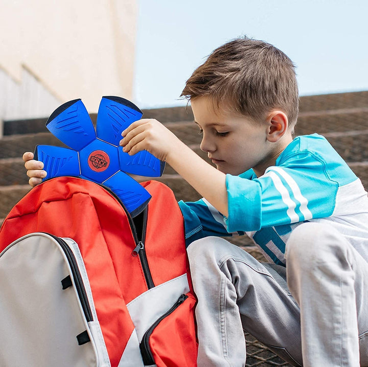 Leuchtender Verwandlungsball für Kinder, ideal als Geschenk für aktiven Spielspaß im Outdoor-Bereich, Bewegung fördernd.