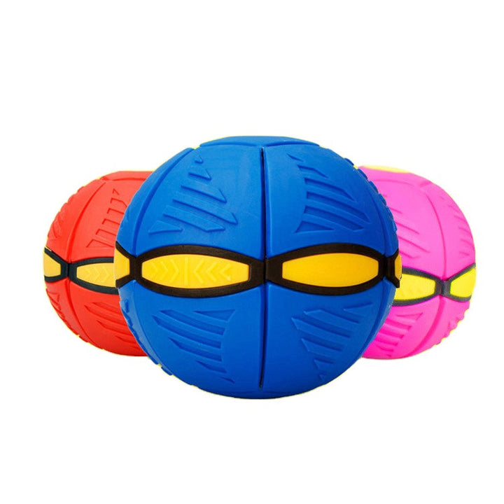 Farbenfroher Verwandlungsball als Outdoor-Spielzeug, das aktive Bewegung und Koordination für Kinder fördert.