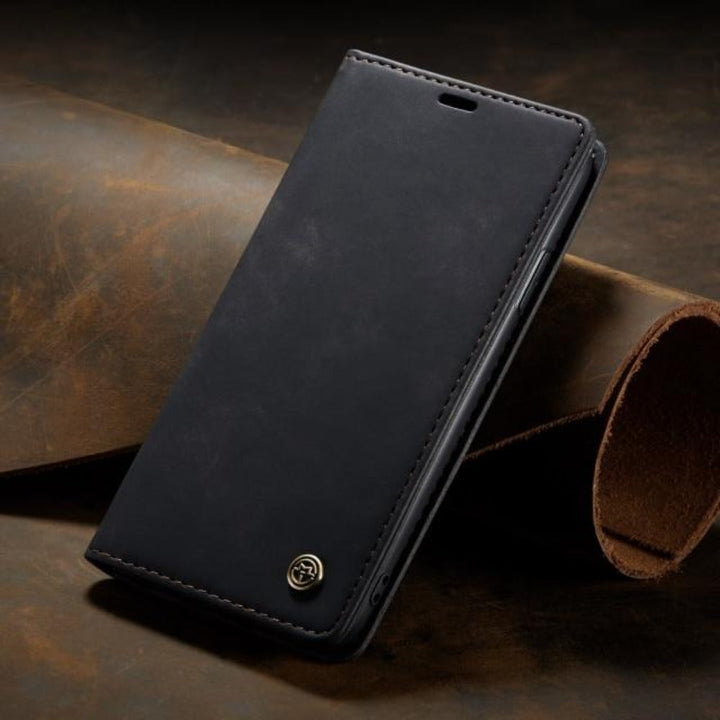 Magnetische Flip Wallet Handyhülle für iPhone mit Kartenfächern & Ständer. Praktischer Rundumschutz.
