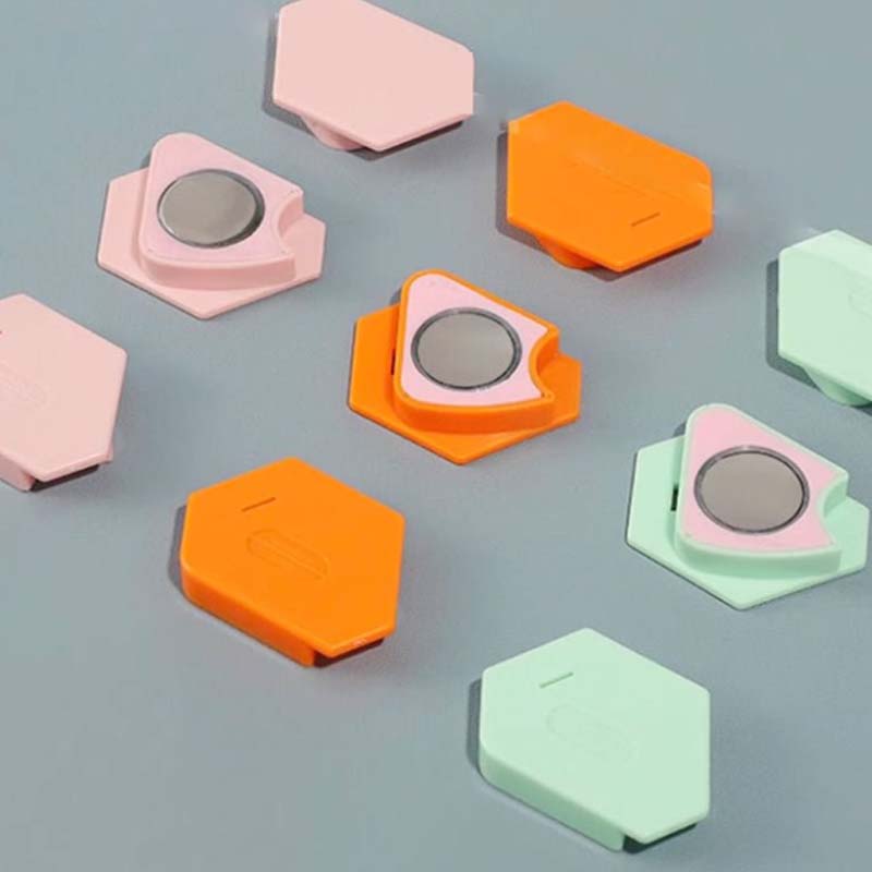 Magnetische Nahtführung garantiert perfekt gerade Nähte und Kanten. Ideal für Nähmaschinen.