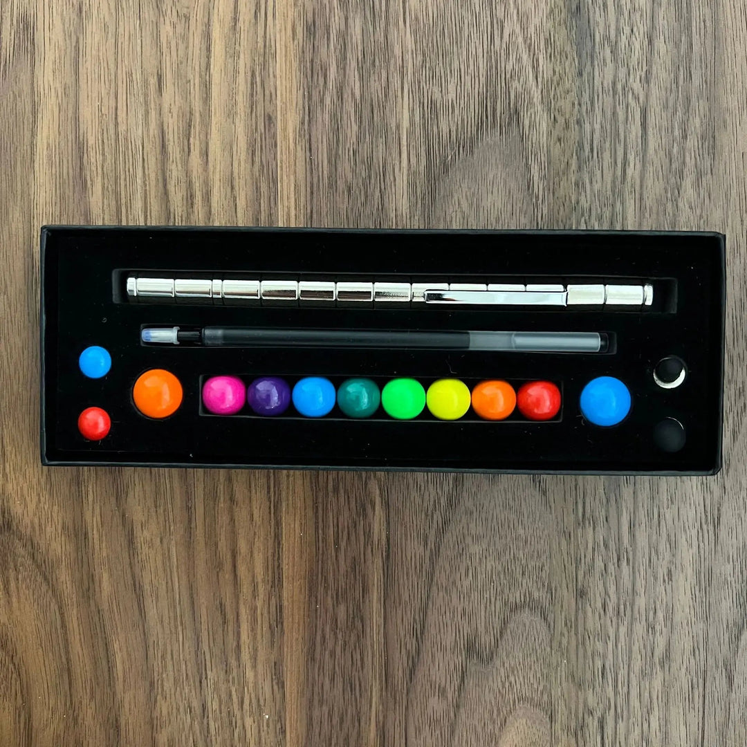 Origineller magnetischer Zappelstift als Geschenkidee für Stressabbau, Entspannung & kreative Köpfe.