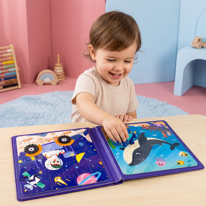 Kinderbuch mit Magnetpuzzles, fördert spielerisch Feinmotorik und kognitive Fähigkeiten.