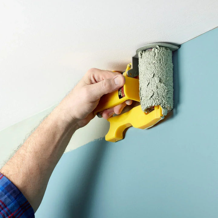 Innovativer Kantenroller für Heimwerker zum präzisen Streichen. Makellose Farbkanten bei Renovierungen schnell gemacht.