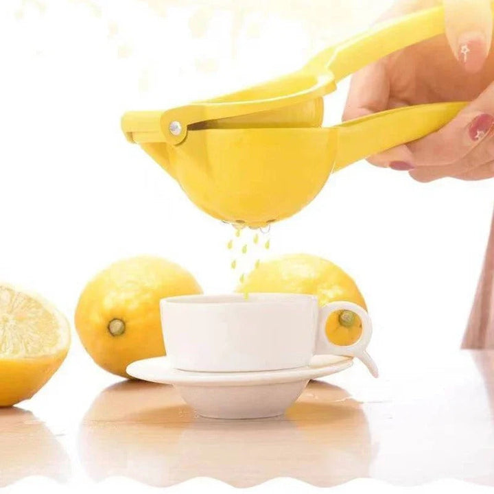 Aluminium-Zitronenpresse für frischen Zitronen-, Limetten- oder Orangensaft – ein praktischer Küchenhelfer.