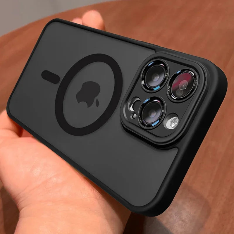 Matte Armour iPhone Hülle mit MagSafe, Stoßschutz & Anti-Fingerabdruck für iPhone 14/15.