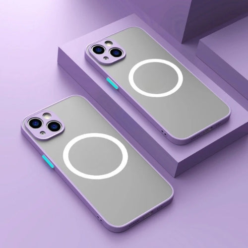 Stilvolle matte Schutzhülle für iPhone mit MagSafe & robustem Fallschutz.