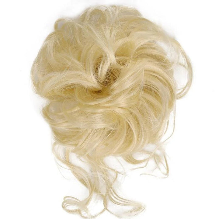 Natürlicher Dutt mit diesem praktischen Messy Bun Haarteil aus Kunsthaar.