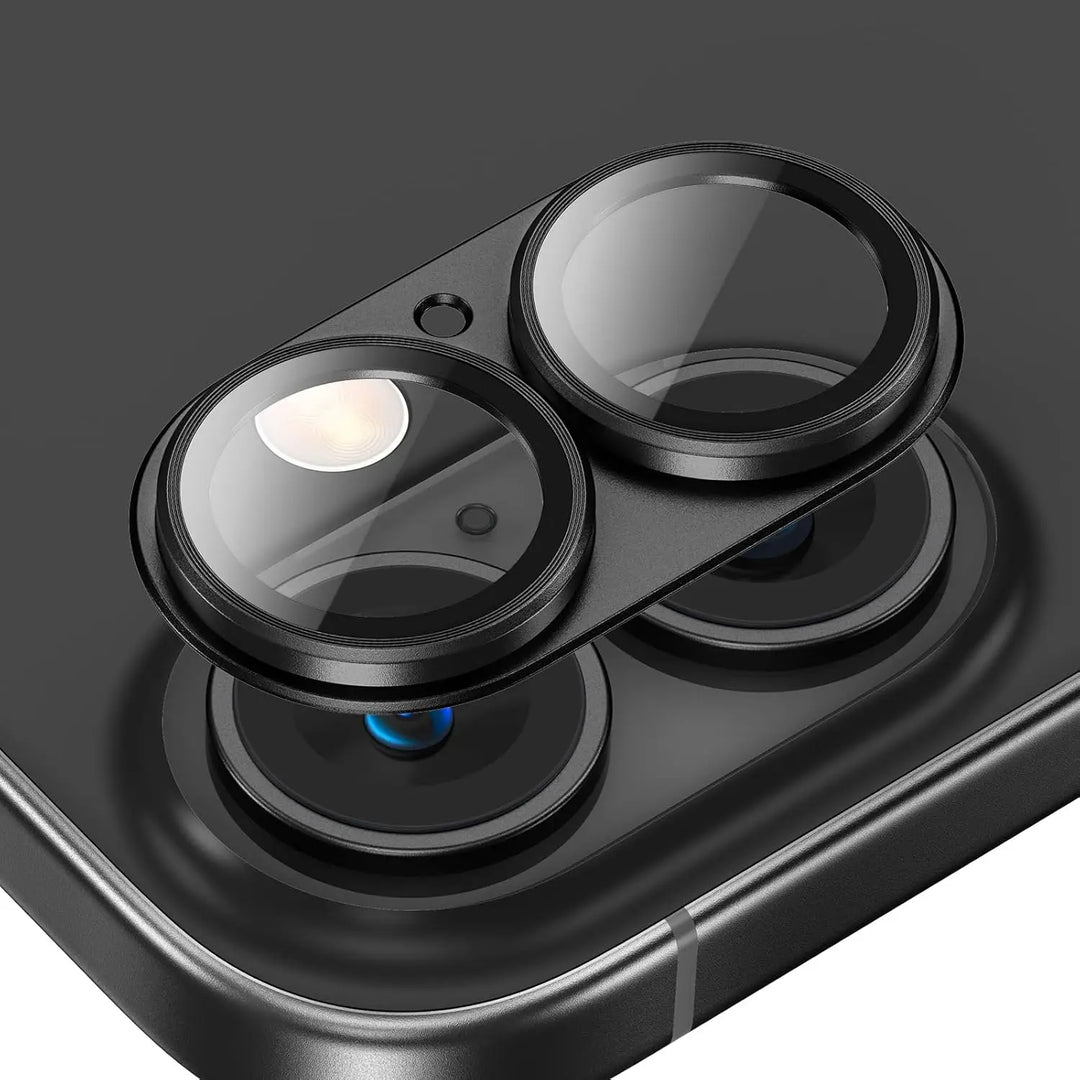 Metall Kamera Linsenschutz für iPhone mit gehärtetem Glas. Schützt das Objektiv vor Kratzern & Stößen.