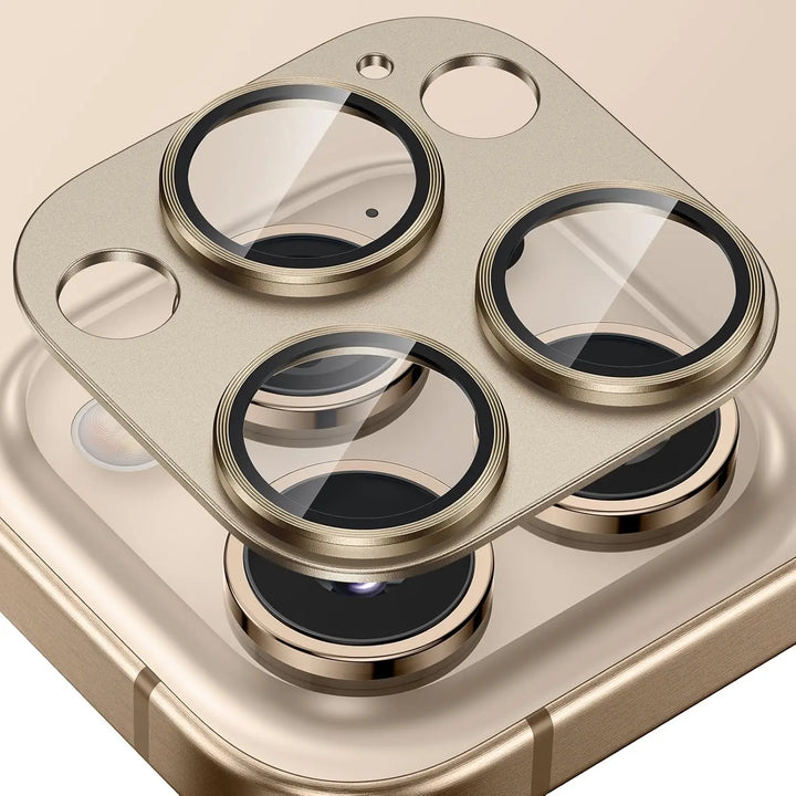 iPhone Objektivschutz aus robustem Metall mit gehärtetem Glas. Effektiver Schutz vor Stürzen.