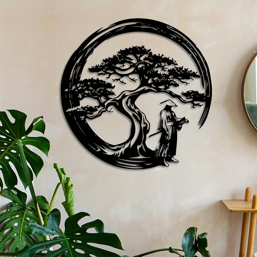 Japanische Metall Wanddeko: filigraner Bonsai Baum, Torii Tor und Enso Kreis, ideal für Meditationsraum.