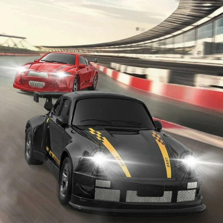 MICRODRIFT RC Driftauto mit Fernbedienung. Mini RC Auto Modell für präzise Steuerung. Geschenkidee.