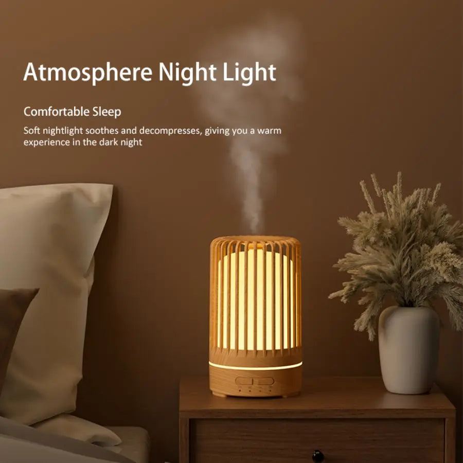 Eleganter Mini Aroma Diffuser mit LED-Stimmungslicht; moderne Dekoration für gemütliche Raumbeduftung.
