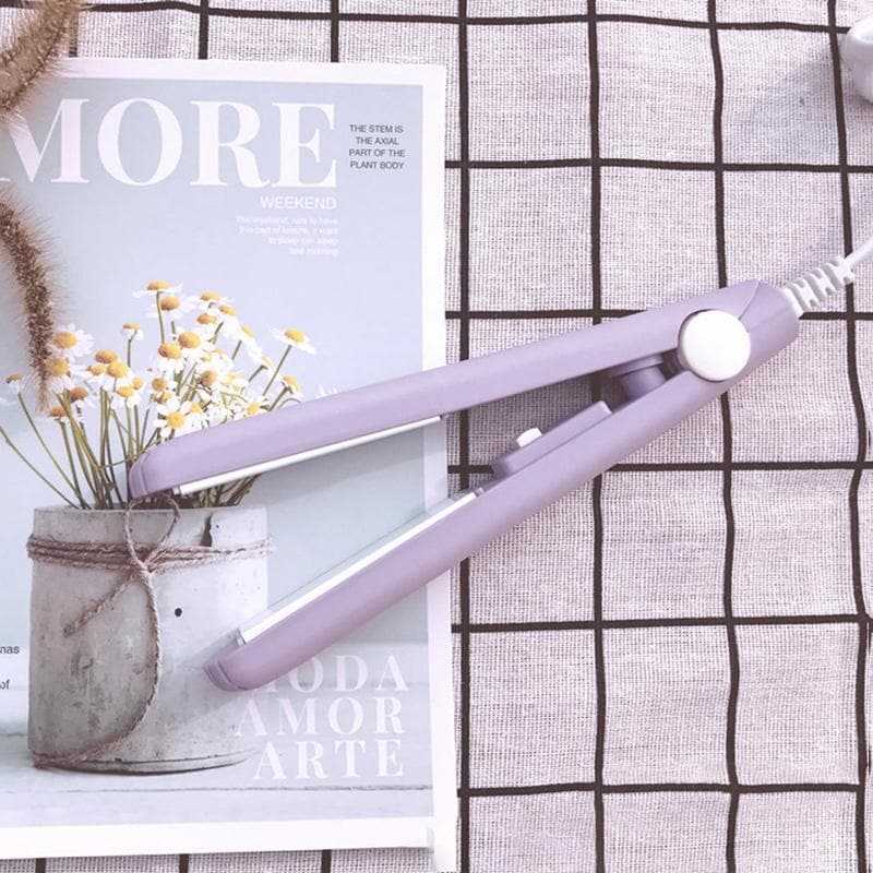 Praktischer Mini-Haarglätter & Lockenstab für Damen, 2-in-1 Reise-Stylinggerät für einfache Glätt- & Lockenfrisuren.