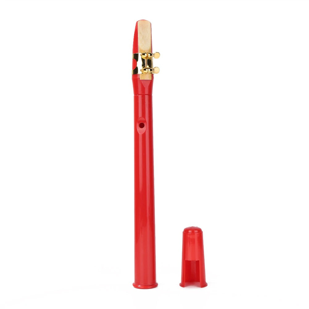 Kompaktes Anfängerinstrument, das Mini-Saxofon, perfekt für unterwegs und spontane Musik.