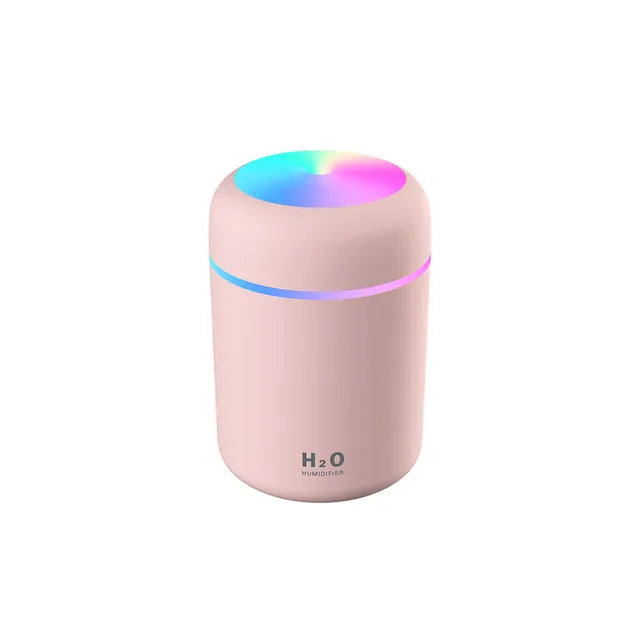 Handlicher USB Luftbefeuchter als Gadget für Entspannung. Mit Nachtlicht für ein angenehmes Ambiente.