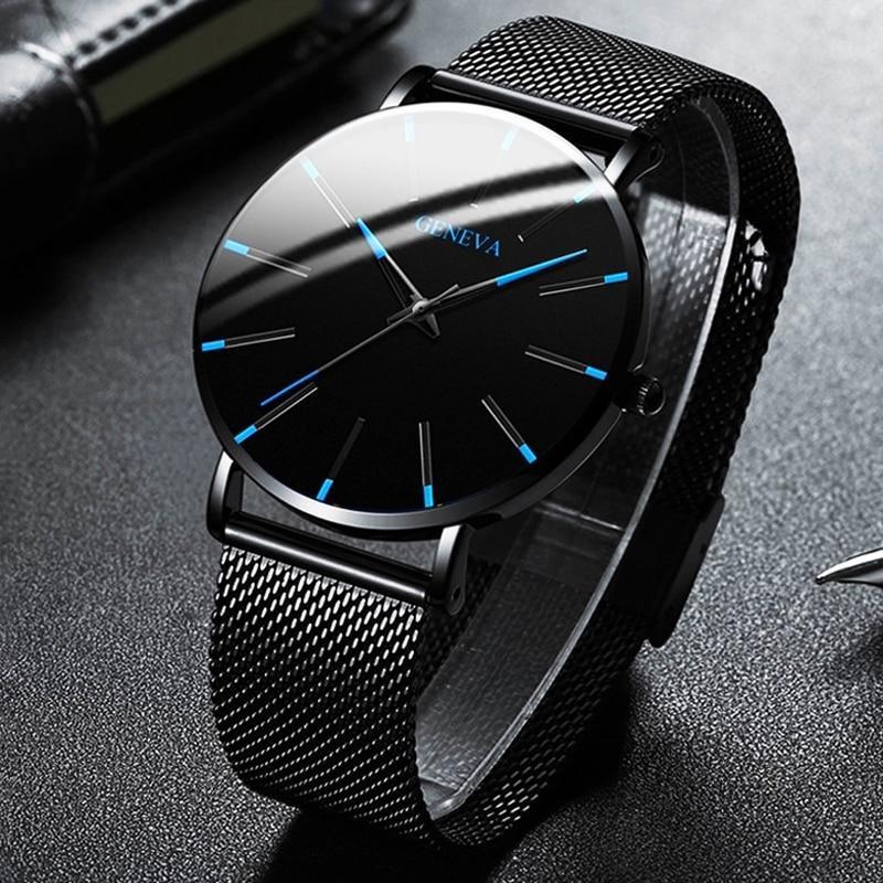 Minimalistische Herrenuhr aus Edelstahl, elegant und klassisch. Perfektes Accessoire für den modernen Mann.