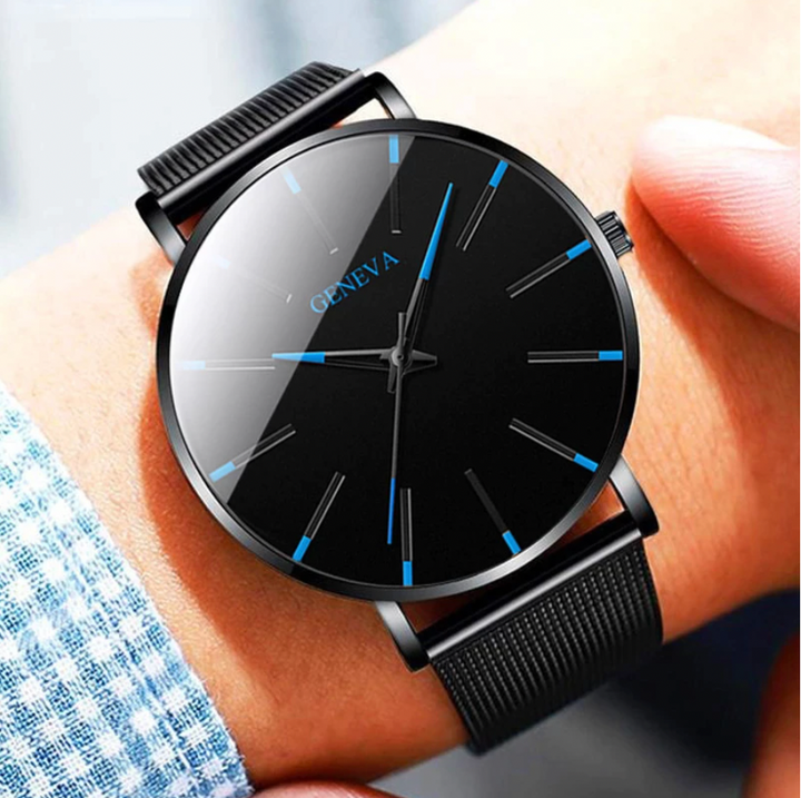 Elegante Quarzuhr für Herren. Minimalistisches Design mit Edelstahlgehäuse und zeitlosem Zifferblatt.