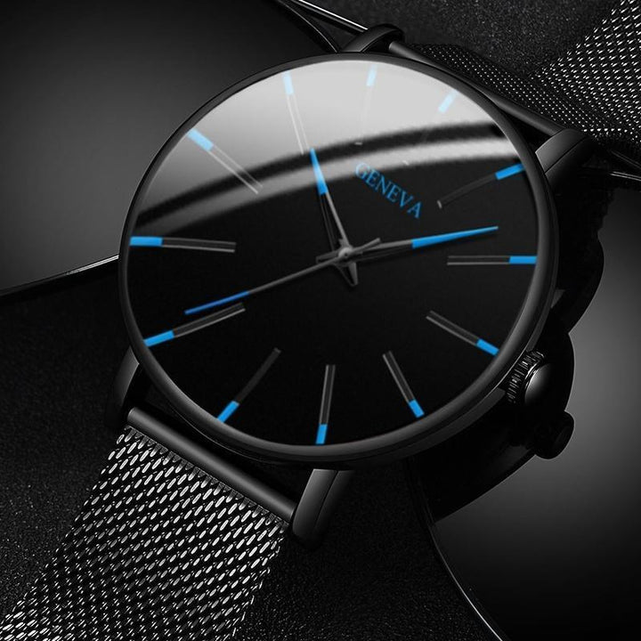 Klassische Herrenuhr im minimalistischen Stil. Schlichte Edelstahluhr, vielseitig für jede Herrenmode kombinierbar.
