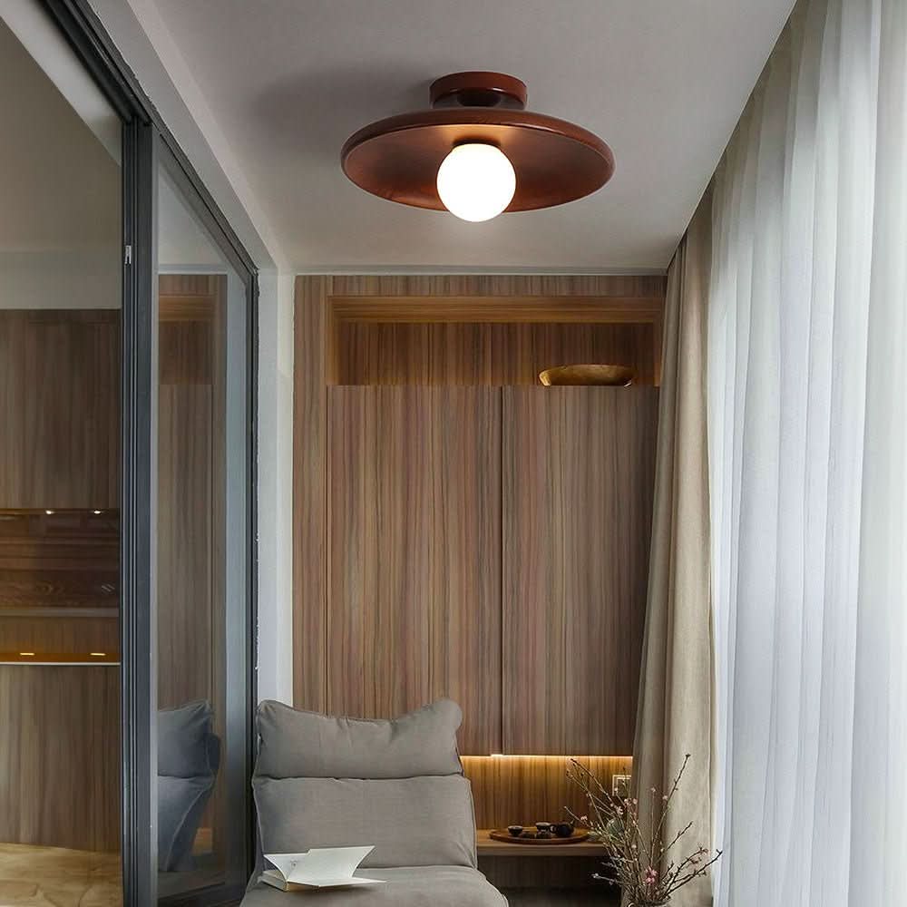 Schlafzimmerlampe: Skandinavische Holz-Deckenleuchte für gemütliches Licht. Minimalistisches Design, natürliche Eleganz.