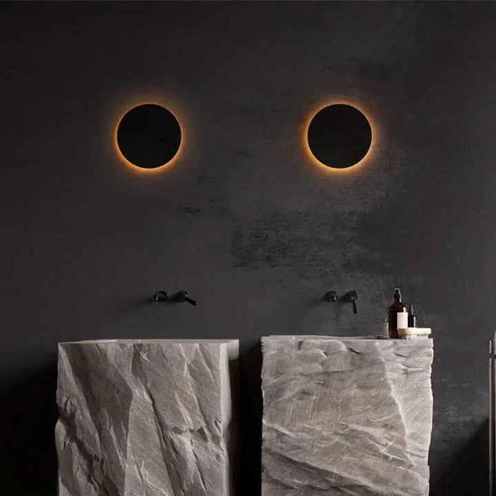 Schwarze LED Außenleuchte, wetterfest & modern, Up-Down-Lichteffekt für stilvolle Akzente an der Wand.