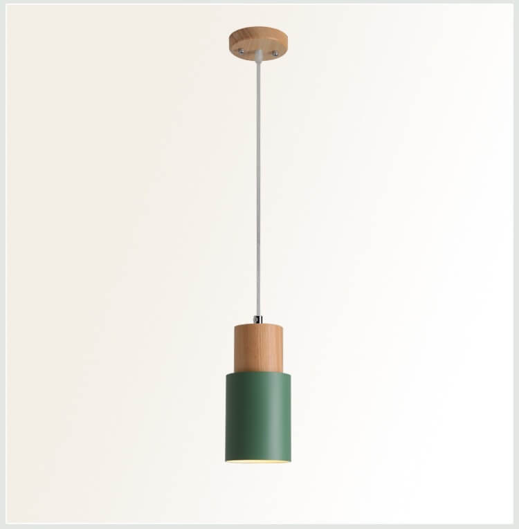 Energieeffiziente LED-Pendelleuchte im Zylinderdesign, perfekt für modernes Wohnen.