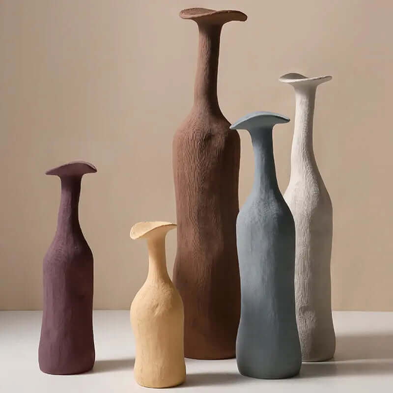 Dekorative Morandi Vase, handgefertigt, minimalistisches Design für eine ruhige und stilvolle Atmosphäre.