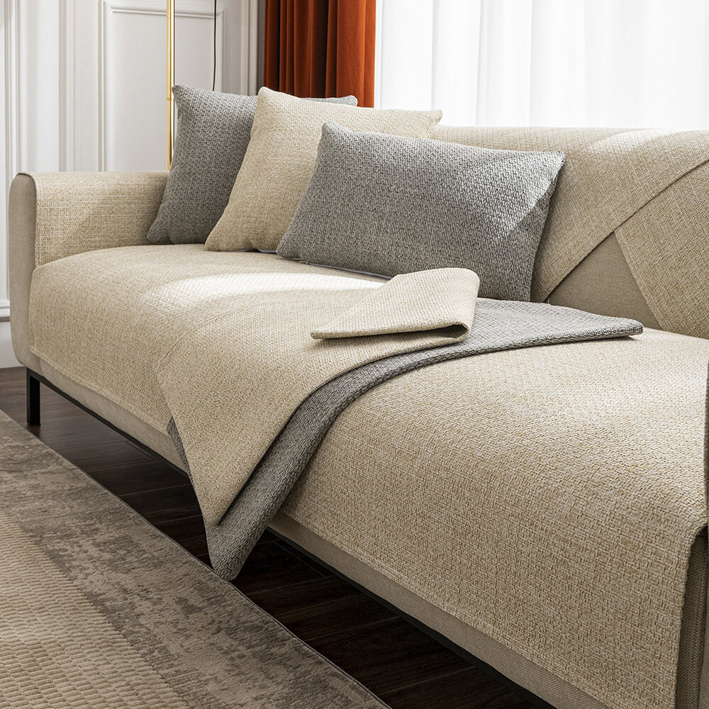 Hochwertiger Leinen-Sofabezug für modernes Wohnzimmer. Minimalistisch, atmungsaktiv & sehr bequem.