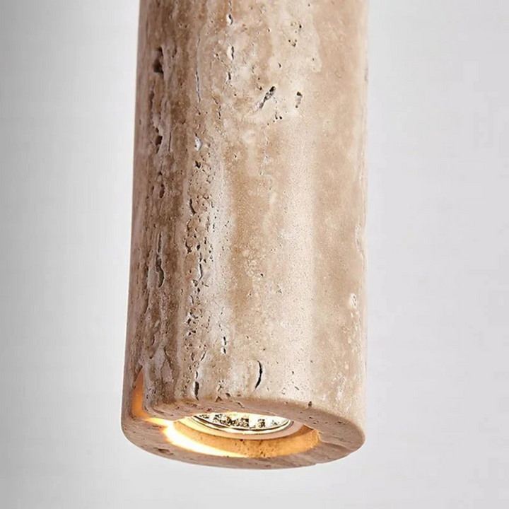 Natürlicher Travertin Kronleuchter mit LED-Beleuchtung, minimalistisch und Wabi-Sabi, perfekt für Schlafzimmer.