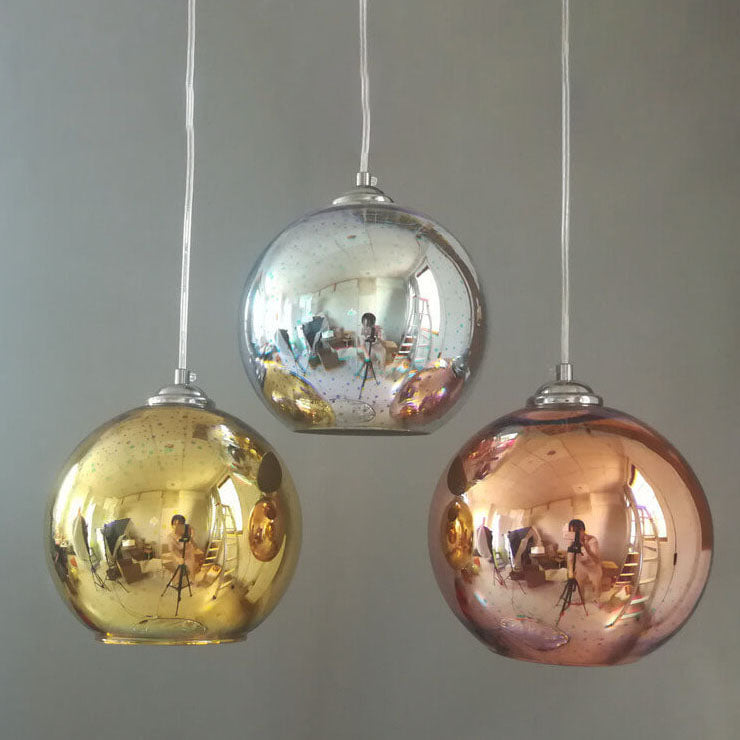 Farbenfrohe 3D Feuerwerk Pendelleuchte, kreatives Design für ein magisches Lichterlebnis.