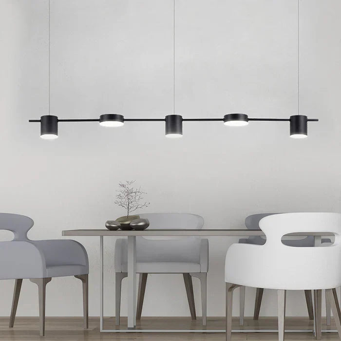 Goldene moderne Pendelleuchte aus Aluminium, elegante LED Beleuchtung für Wohn- & Esszimmer.