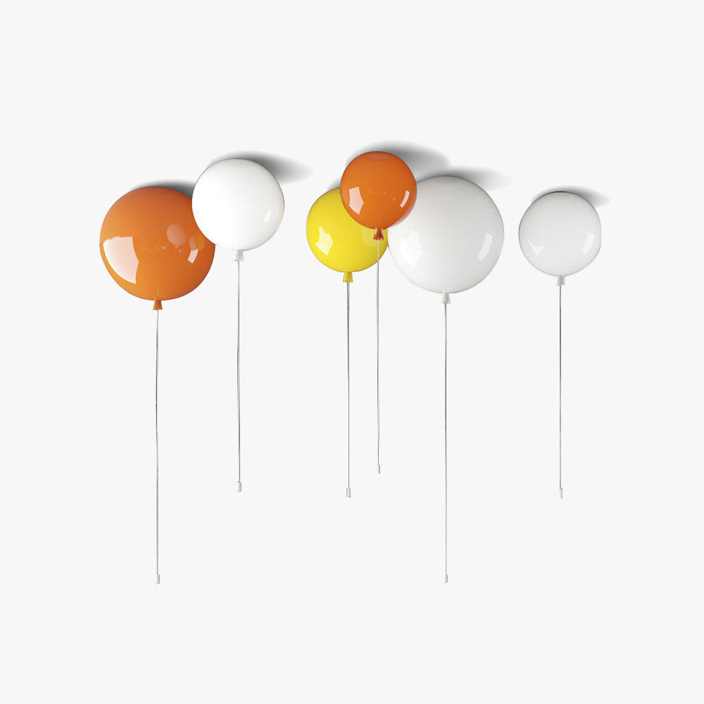 Moderne AuraLite LED-Deckenlampe, rund, warmweiß, ideal für Kinder- oder Schlafzimmer.