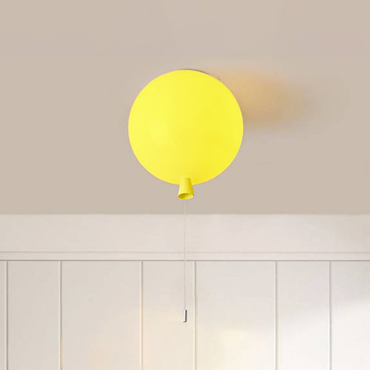 Runde AuraLite LED-Deckenleuchte, warmweiß, modern, schlichte und effektive Beleuchtung für Zuhause.