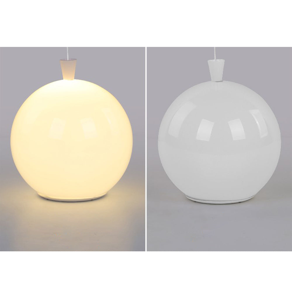 Moderne AuraLite Deckenleuchte für Schlafzimmer, LED, rund, warmweiß, dezente Innenbeleuchtung.