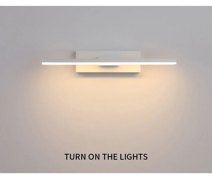 Stilvolle AuroLite LED-Wandleuchte als modernes Wohnaccessoire, bietet flexibles, blendfreies Licht für jeden Raum.