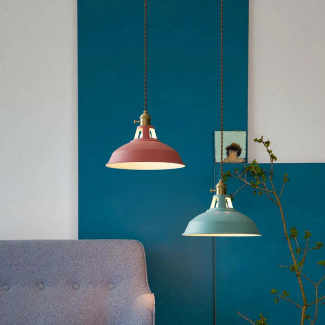 ChromaLuxe LED-Deckenleuchte, buntes modernes Design. Perfekt als Wohnzimmerlampe.