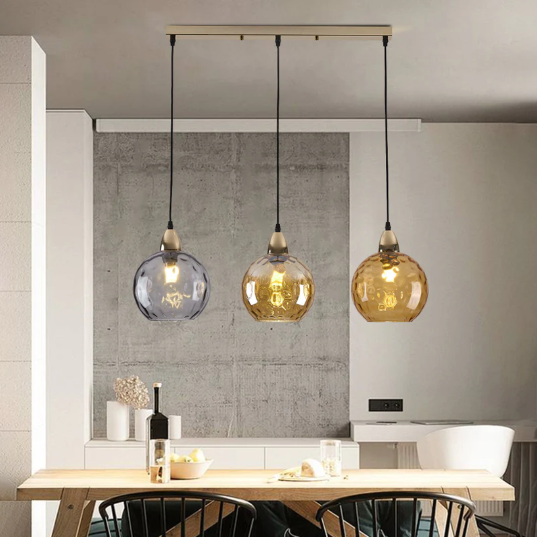 Dekoratives Schlafzimmerlicht Cascade: Moderne Cluster Pendelleuchte mit 3 Lampen.