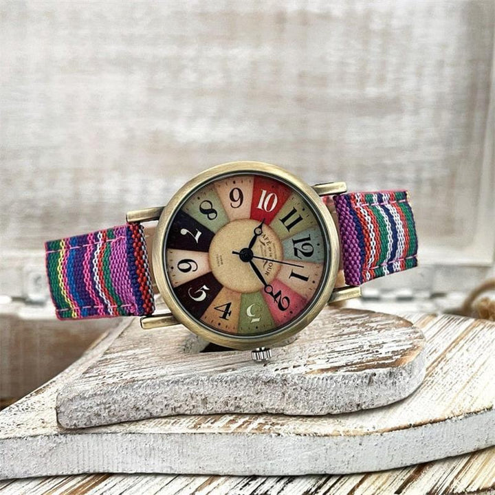 Farbenfrohe Damen-Armbanduhr, Regenbogen-Zifferblatt. Modernes, nickelfreies PU-Leder Accessoire, ideal als Geschenk.