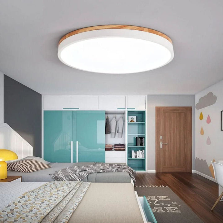 Minimalistische Deckenleuchte, LED kompatibel, für eine energieeffiziente & stilvolle Wohnzimmerlampe.