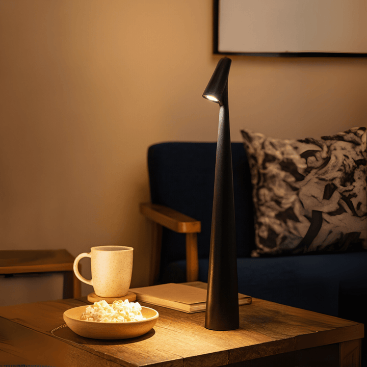 Helligkeitsregulierbare LED Tischlampe, kabellos & wiederaufladbar. Moderne Akku Lampe für jede Stimmung.
