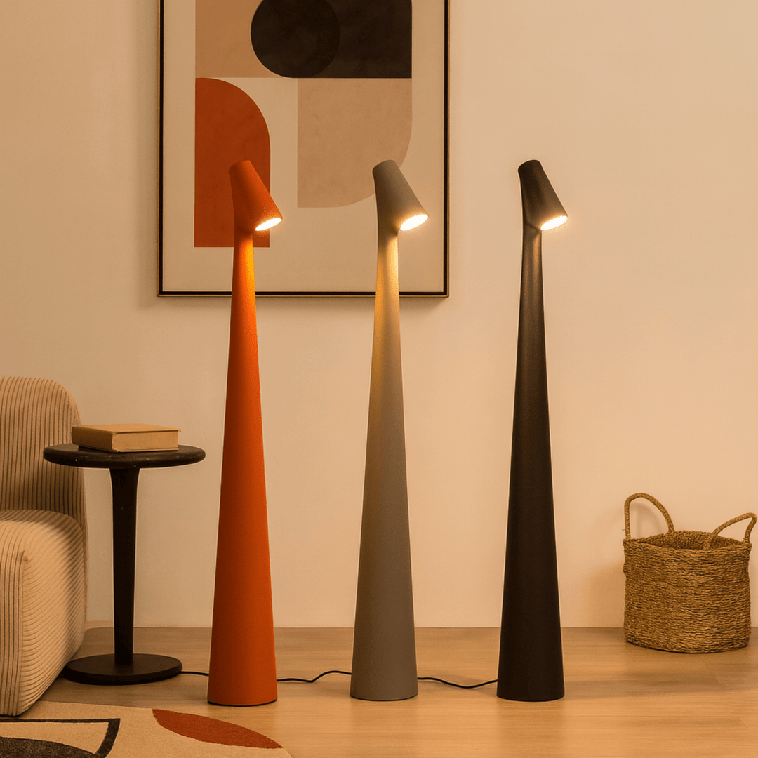 Praktische dimmbare LED Tischlampe, kabellos, wiederaufladbar. Moderne Beleuchtung für Zuhause & Garten.