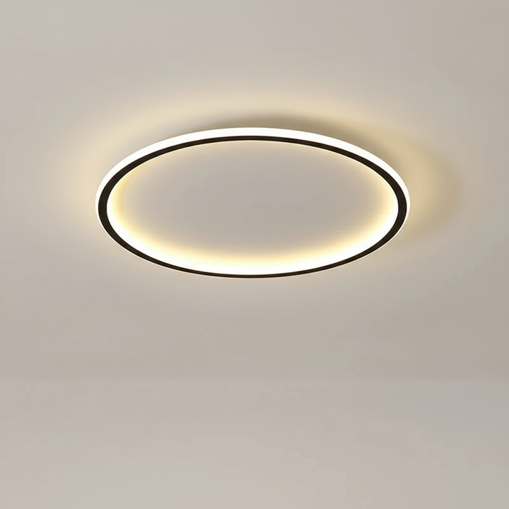 Stilvolle Flurbeleuchtung mit moderner, dimmbarer LED Deckenleuchte im skandinavischen Stil.