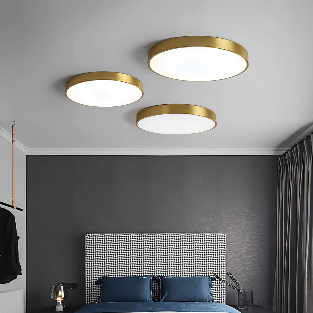 Moderne dimmbare LED Deckenleuchte mit Farbwechsel für Wohnzimmer, steuerbar per Fernbedienung.