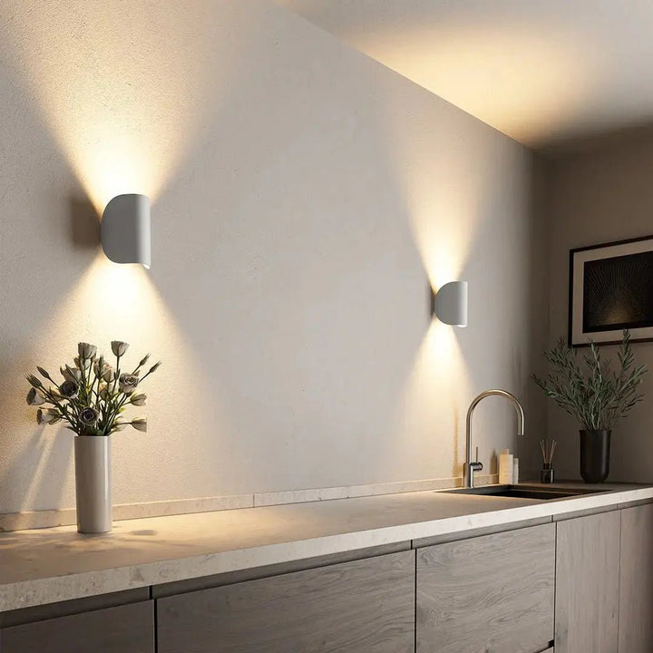 Moderne LED-Wandleuchte für effizientes Wohnen; stilvolles Innenlicht, perfekt für Wohnzimmer & Schlafzimmer.