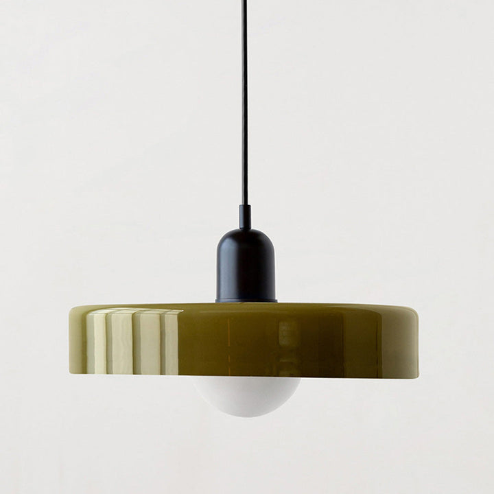 Pendelleuchte, farbenfrohes Glasdesign, stilvolle moderne Esszimmerbeleuchtung.