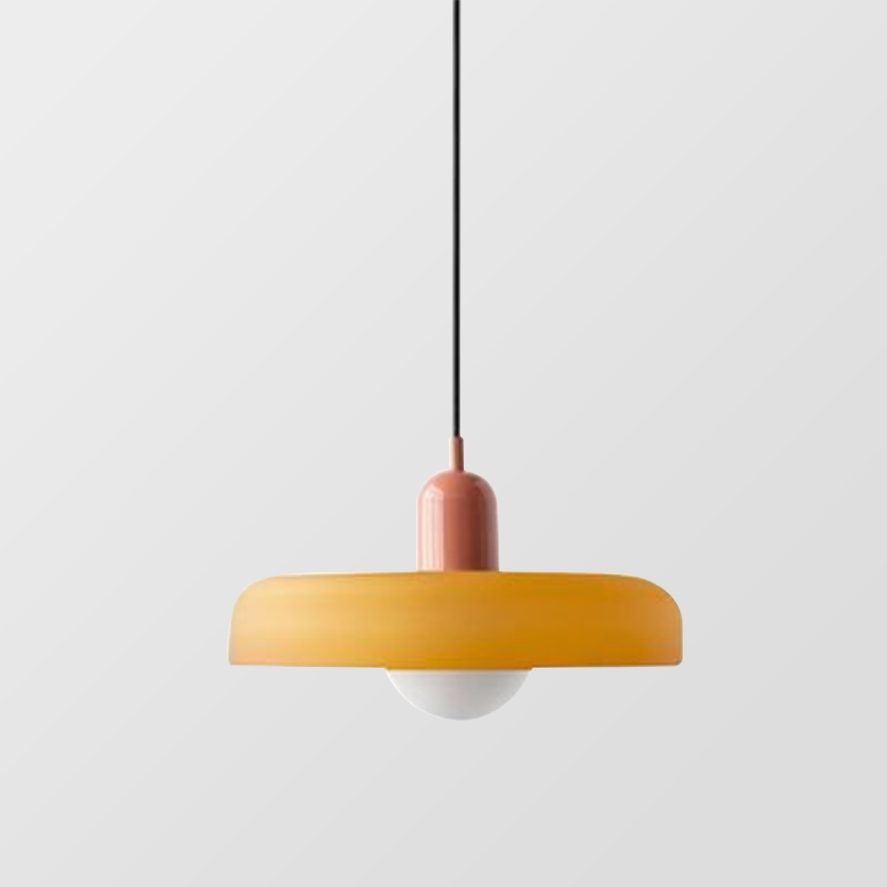 Bunte Glaslampe, Hängelampe mit modernem Design, stimmungsvolle Lichtlösung.