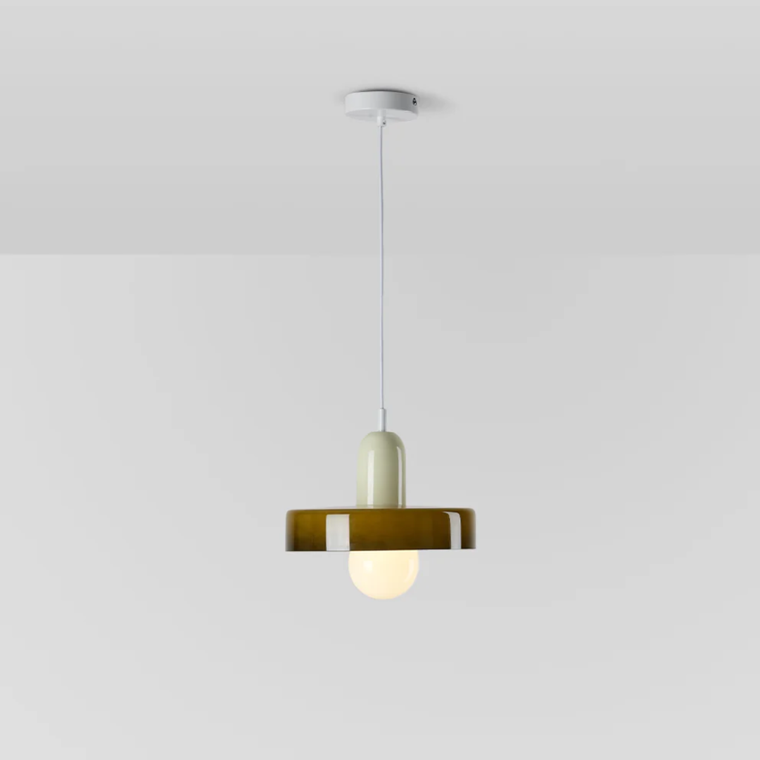 Design LED Pendelleuchte, GloboLuxe Glas Hängelampe. Energieeffizient für moderne Wohnzimmerbeleuchtung.