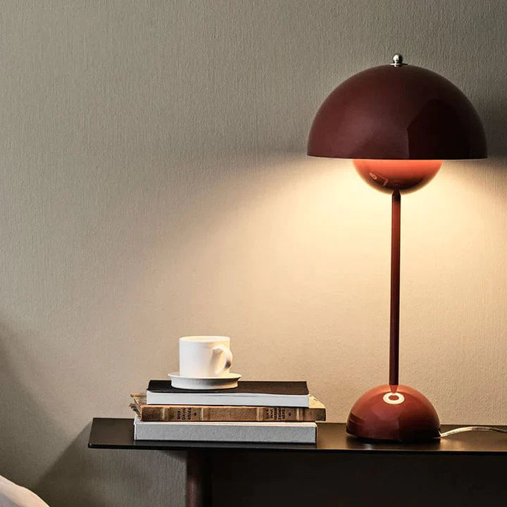 Schwarze kabellose Tischleuchte mit LED, dimmbar, modernes Design, wiederaufladbar für Ihr Zuhause.