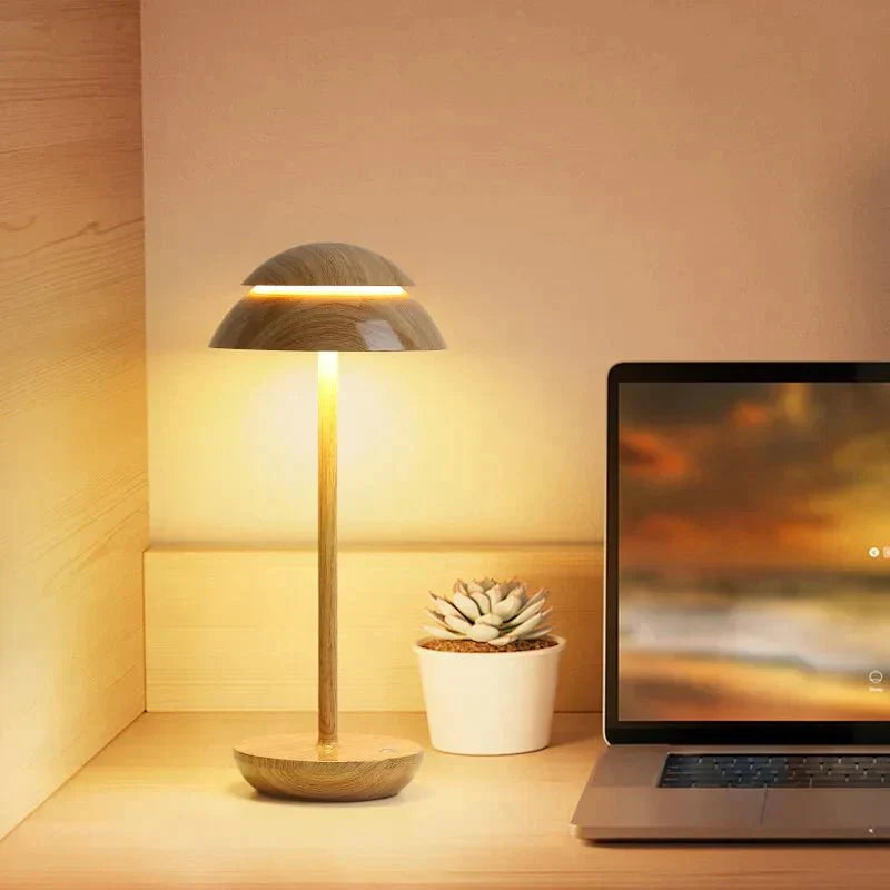Moderne kabellose LED Tischlampe im skandinavischen Design, dimmbar per Touch-Steuerung, ideal für Wohnzimmer.